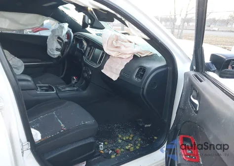 2018 Dodge Charger Sxt Plus Rwd z USA, uszkodzony, nr VIN 2C3CDXHG8JH175626